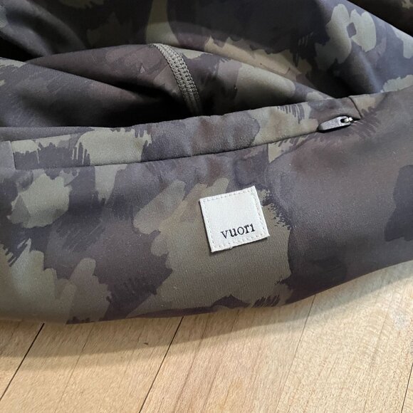 Vuori Womens Stride Performance Floral Camo Pocket Legging Medium Green SP EXC - Picture 9 of 12